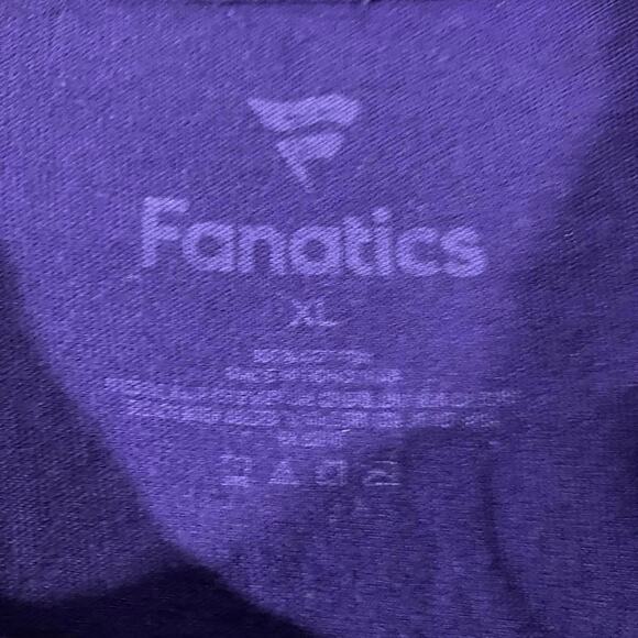 Fanatics University of Washington Huskies Purple and Gold Graphic Tee - Picture 4 of 5